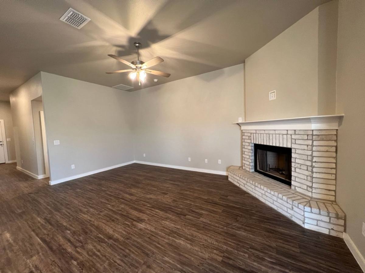 House for rent at 1918 Kirksey Ave, Lubbock, TX 79407
