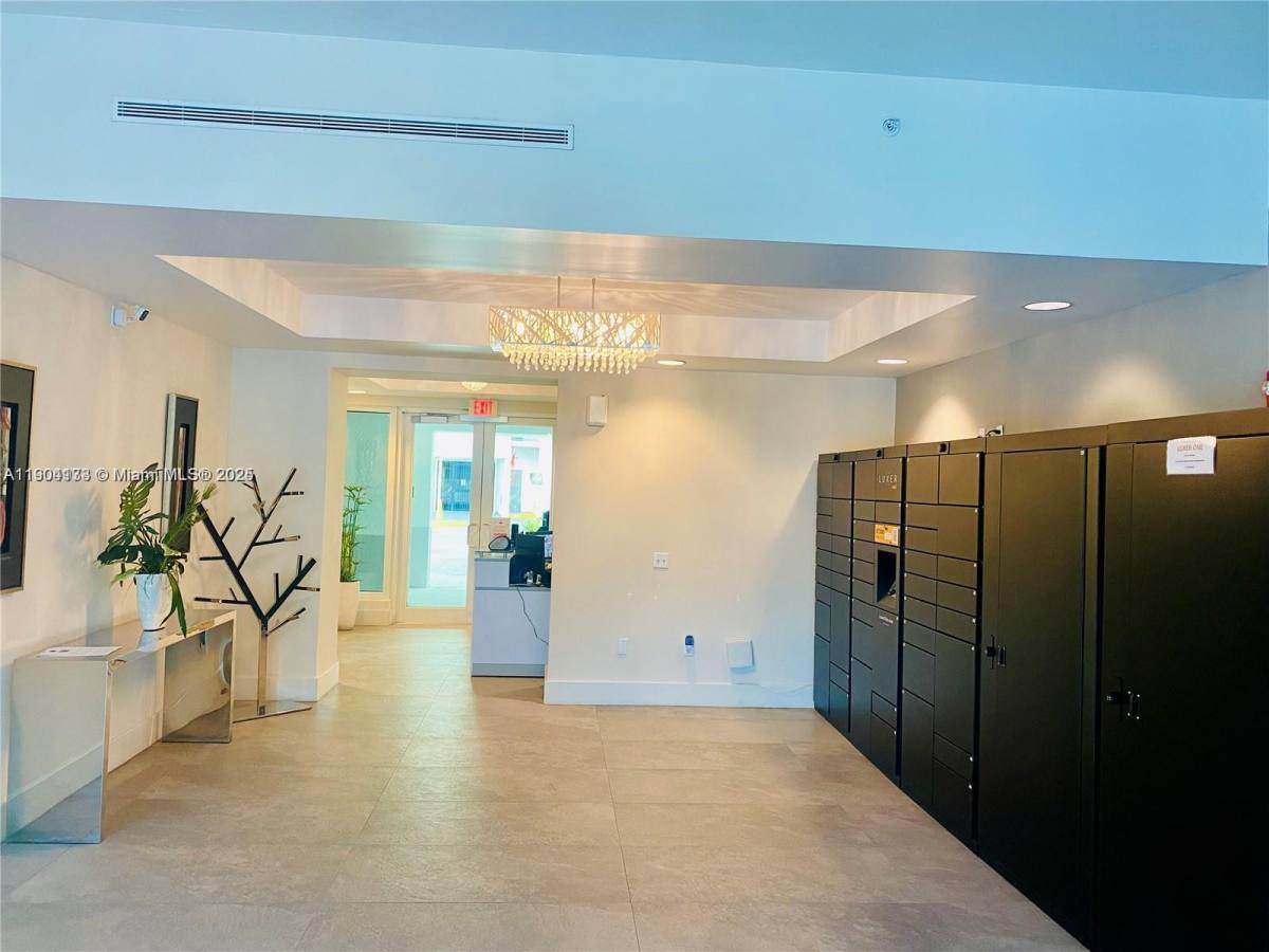 Apartment for rent at 14951 Royal Oaks Lane #405, Miami, FL 33181