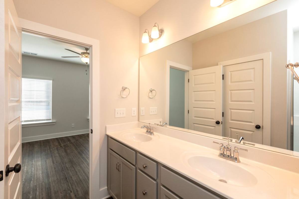 House for rent at 1276 Shades Terrace, Birmingham, AL 35210