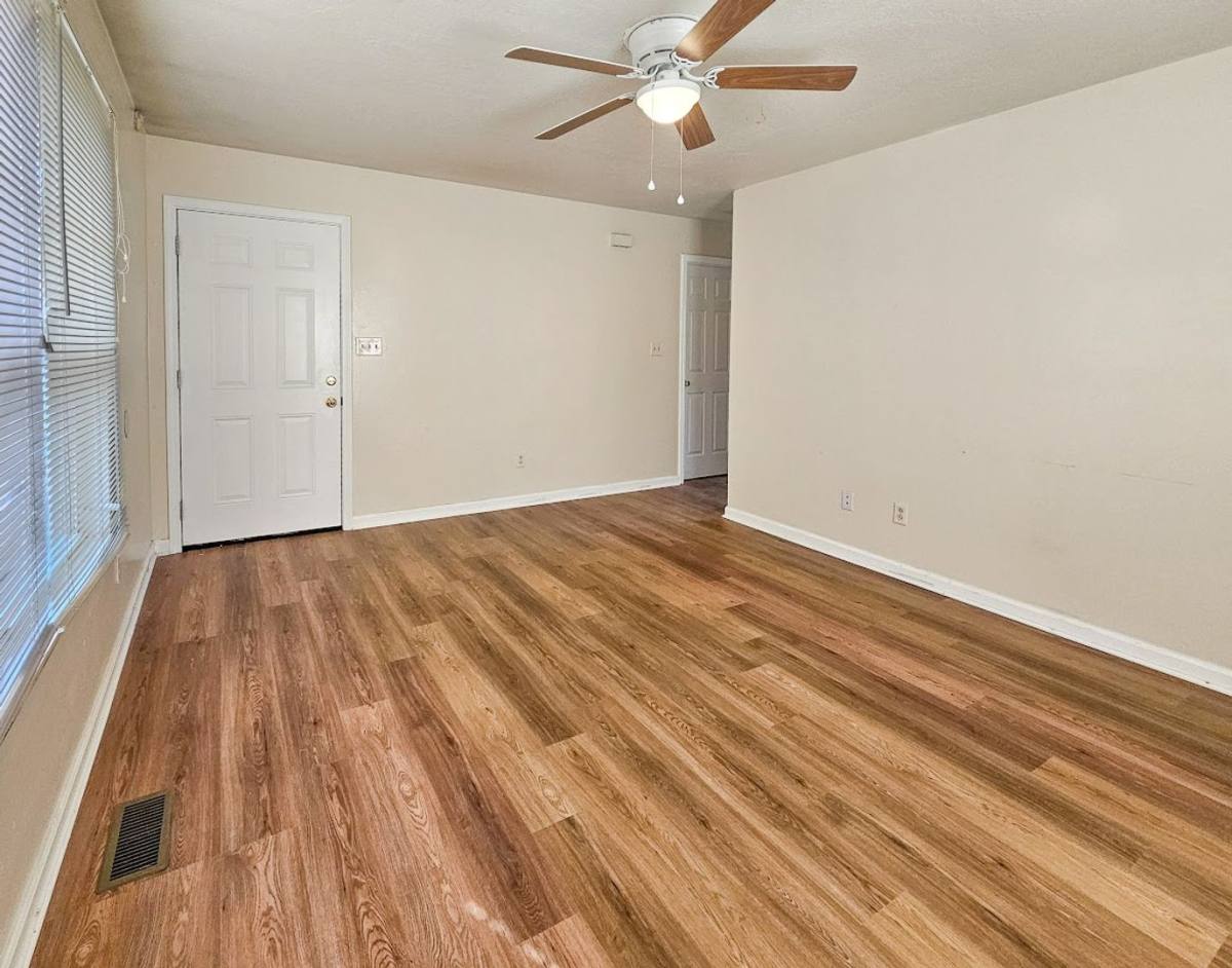House for rent at 1424 Nolan Ave, Knoxville, TN 37921