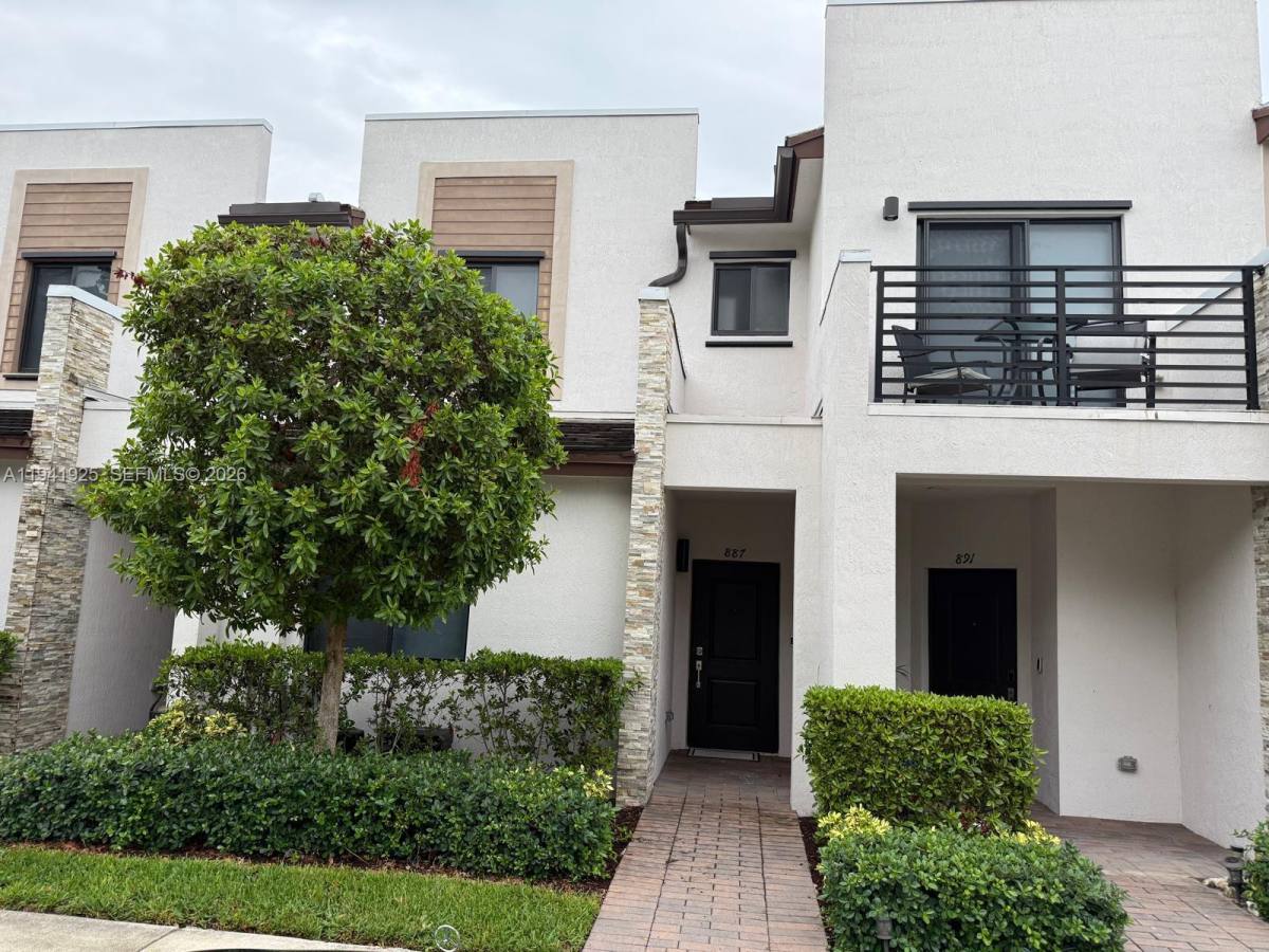 Townhouse for rent at 887 NE 211th St #887, Miami, FL 33179