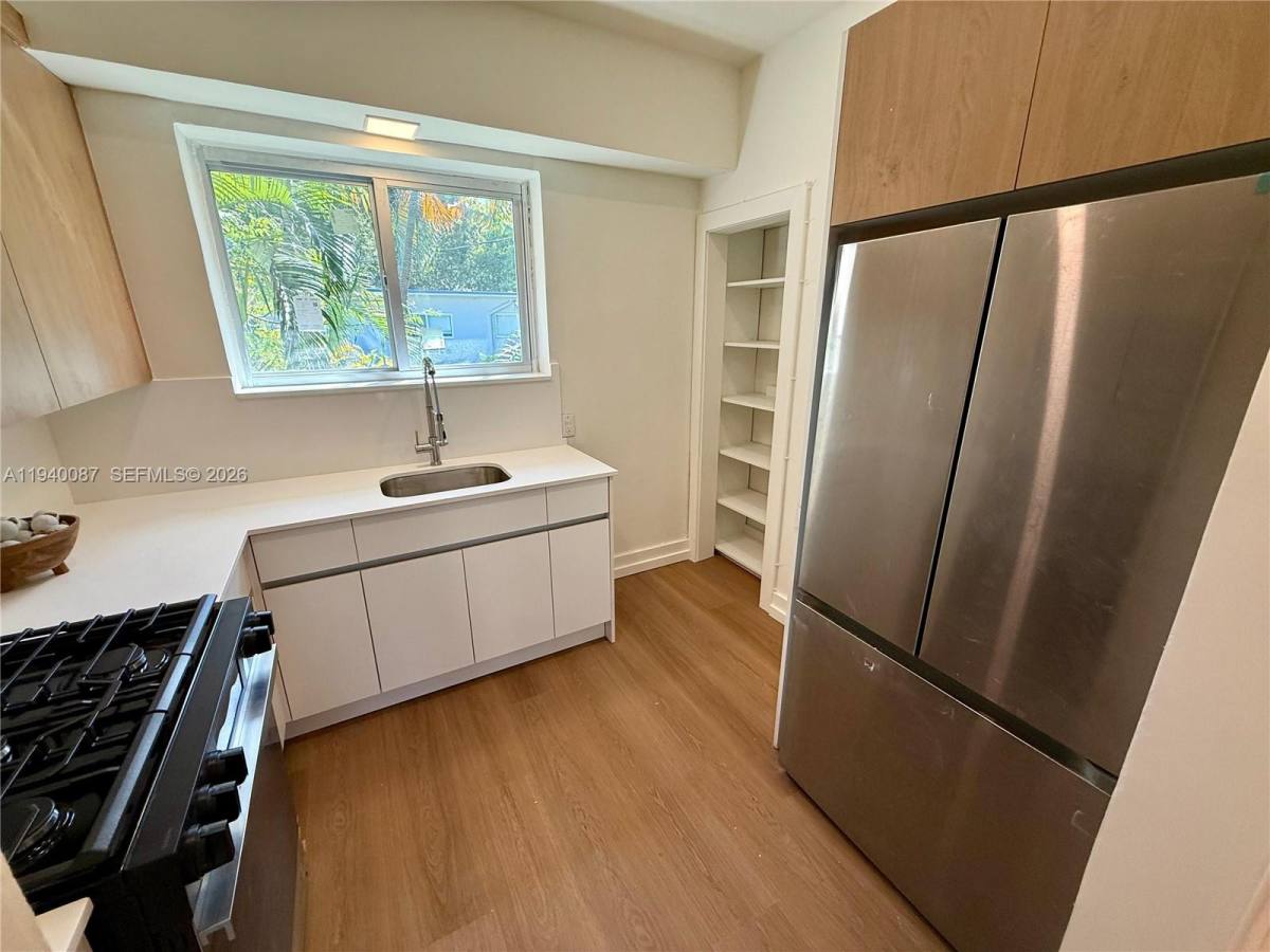 Apartment for rent at 1535 W Ave #1, Miami Beach, FL 33139