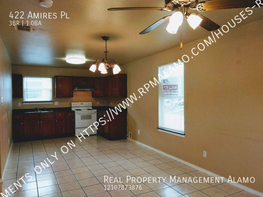 House for rent at 422 Amires Place, San Antonio, TX 78237