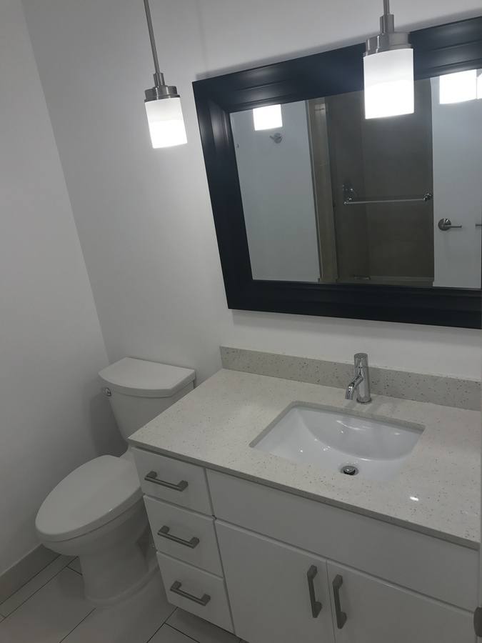 Apartment for rent at 290 Lee St #202, Oakland, CA 94610