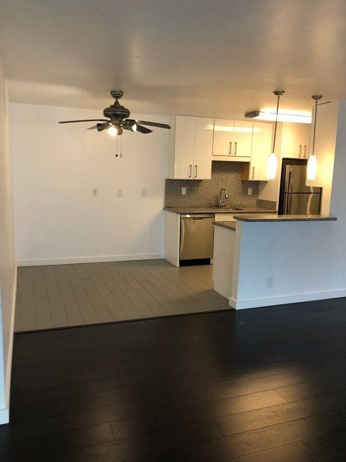 Apartment for rent at 290 Lee St #202, Oakland, CA 94610