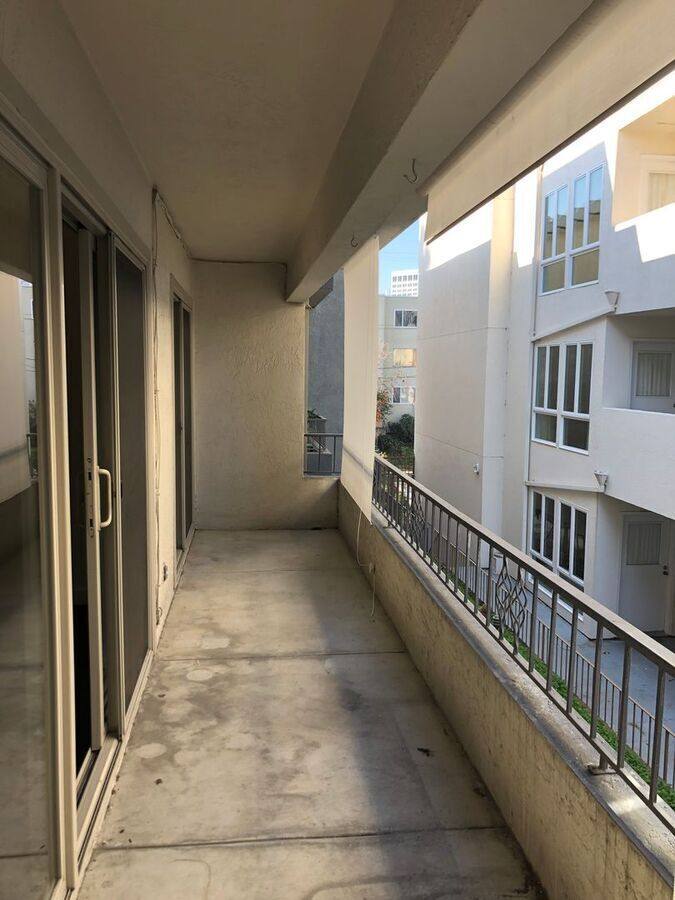 Apartment for rent at 290 Lee St #202, Oakland, CA 94610