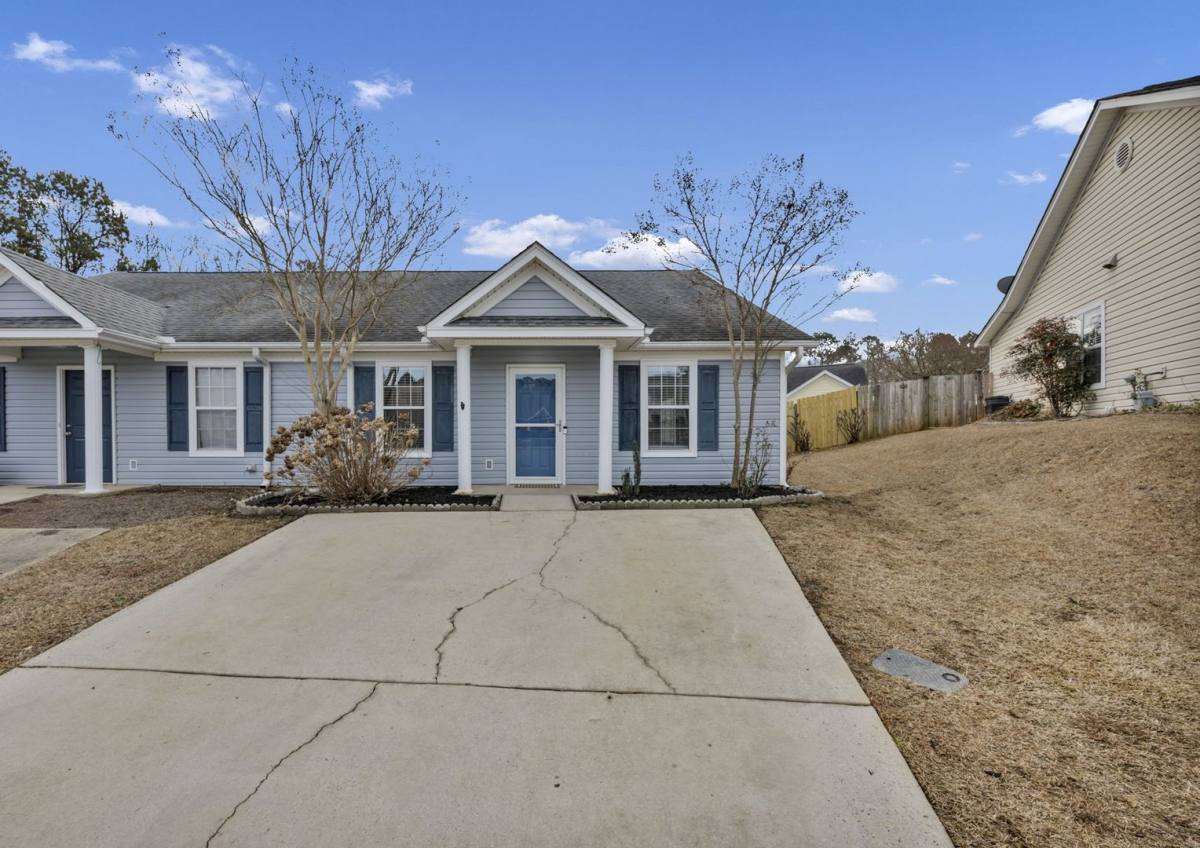 House for rent at 120 W Horn Court, Chapin, SC 29036