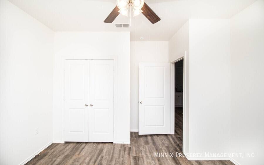 Townhouse for rent at 6912 21st St, Lubbock, TX 79407