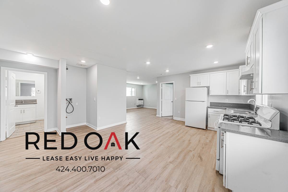 Condo for rent at 923 W 75th St #931 3 4, Los Angeles, CA 90043