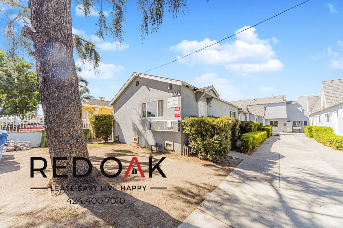 Condo for rent at 923 W 75th St #931 3 4, Los Angeles, CA 90043