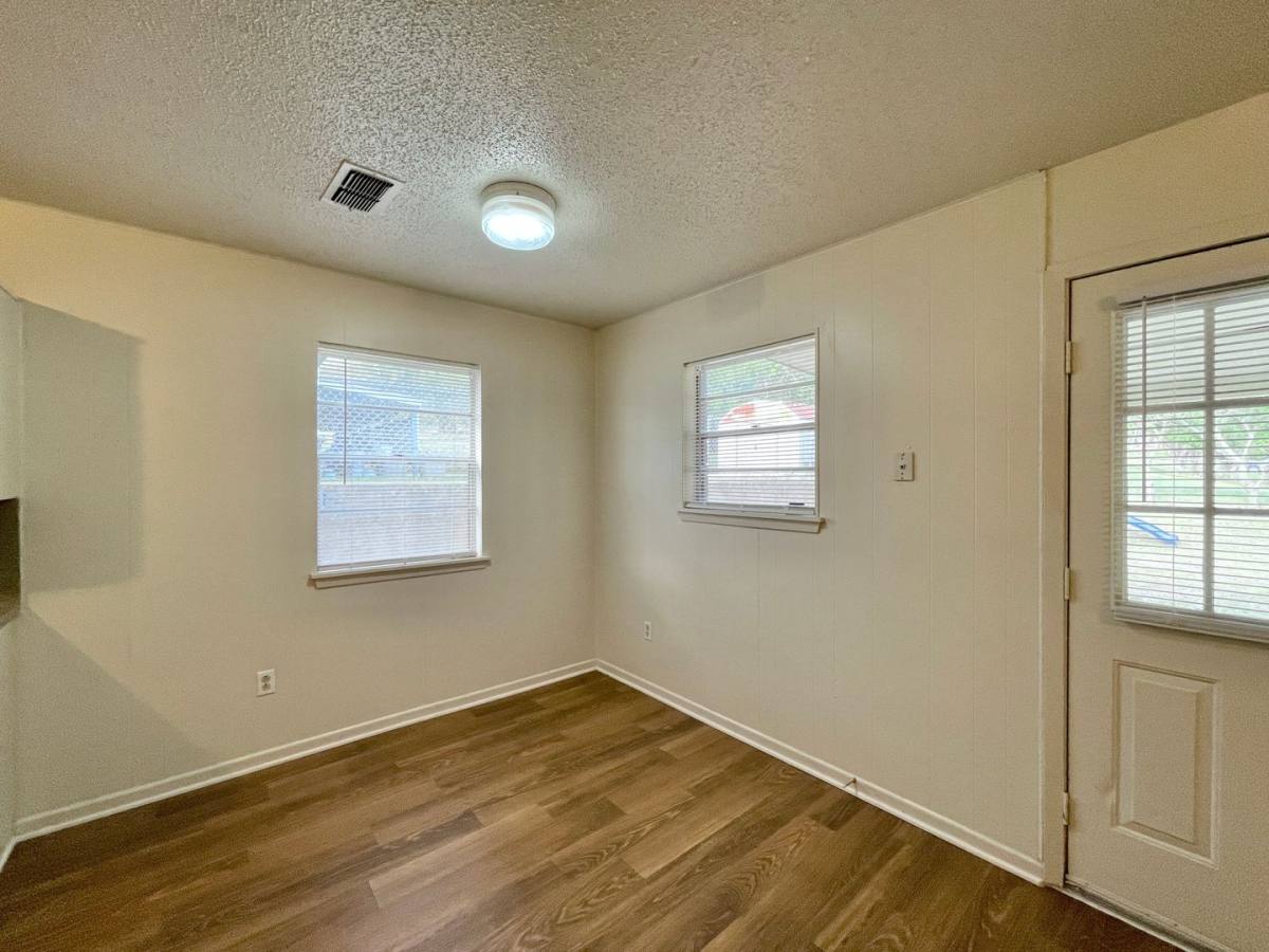 House for rent at 1404 Cross St, Copperas Cove, TX 76522