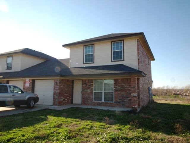 Townhouse for rent at 4004 Eula Bea Court, Killeen, TX 76549