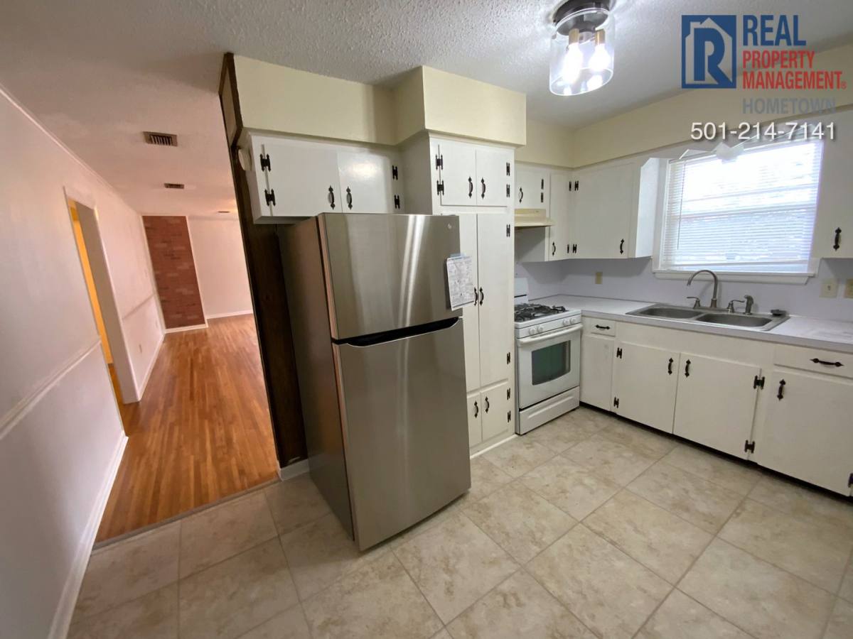 House for rent at 711 W 54th St, North Little Rock, AR 72118
