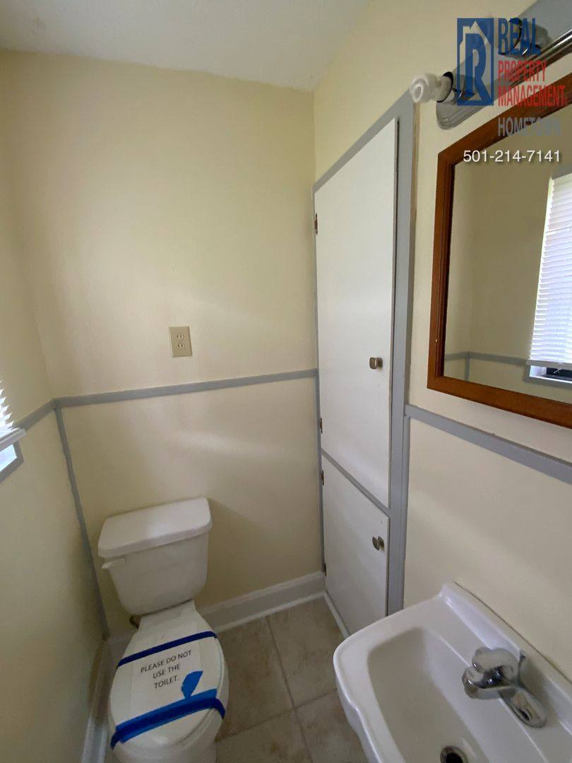 House for rent at 711 W 54th St, North Little Rock, AR 72118