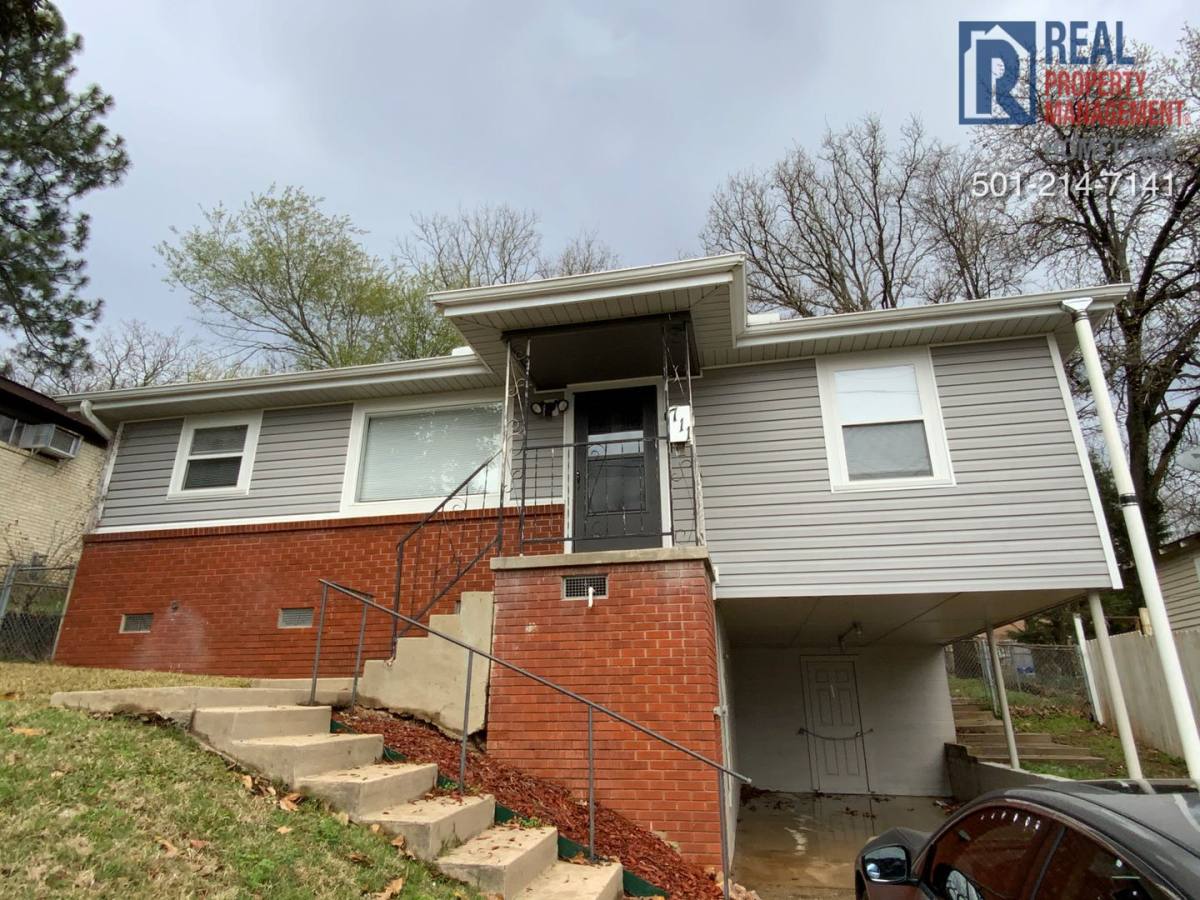 House for rent at 711 W 54th St, North Little Rock, AR 72118
