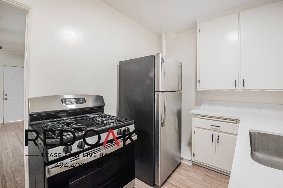 Condo for rent at 2417 W Vernon Ave #2427, Los Angeles, CA 90008