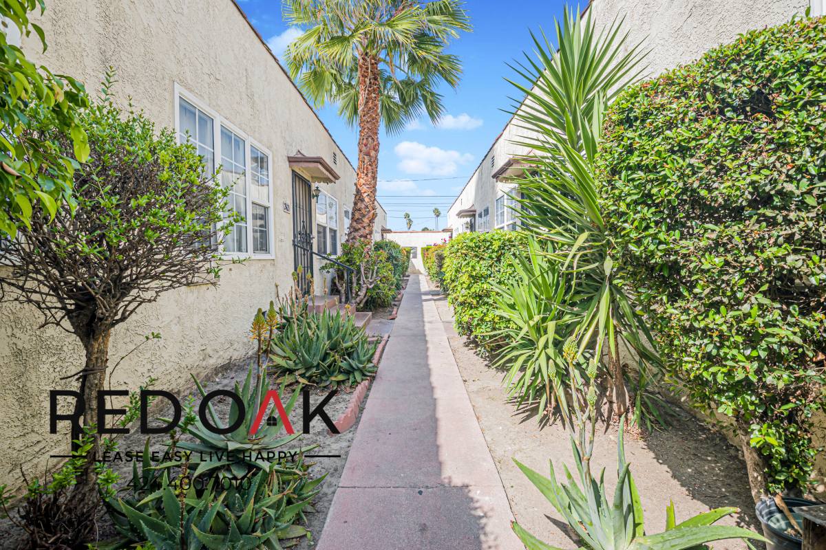 Condo for rent at 2417 W Vernon Ave #2427, Los Angeles, CA 90008
