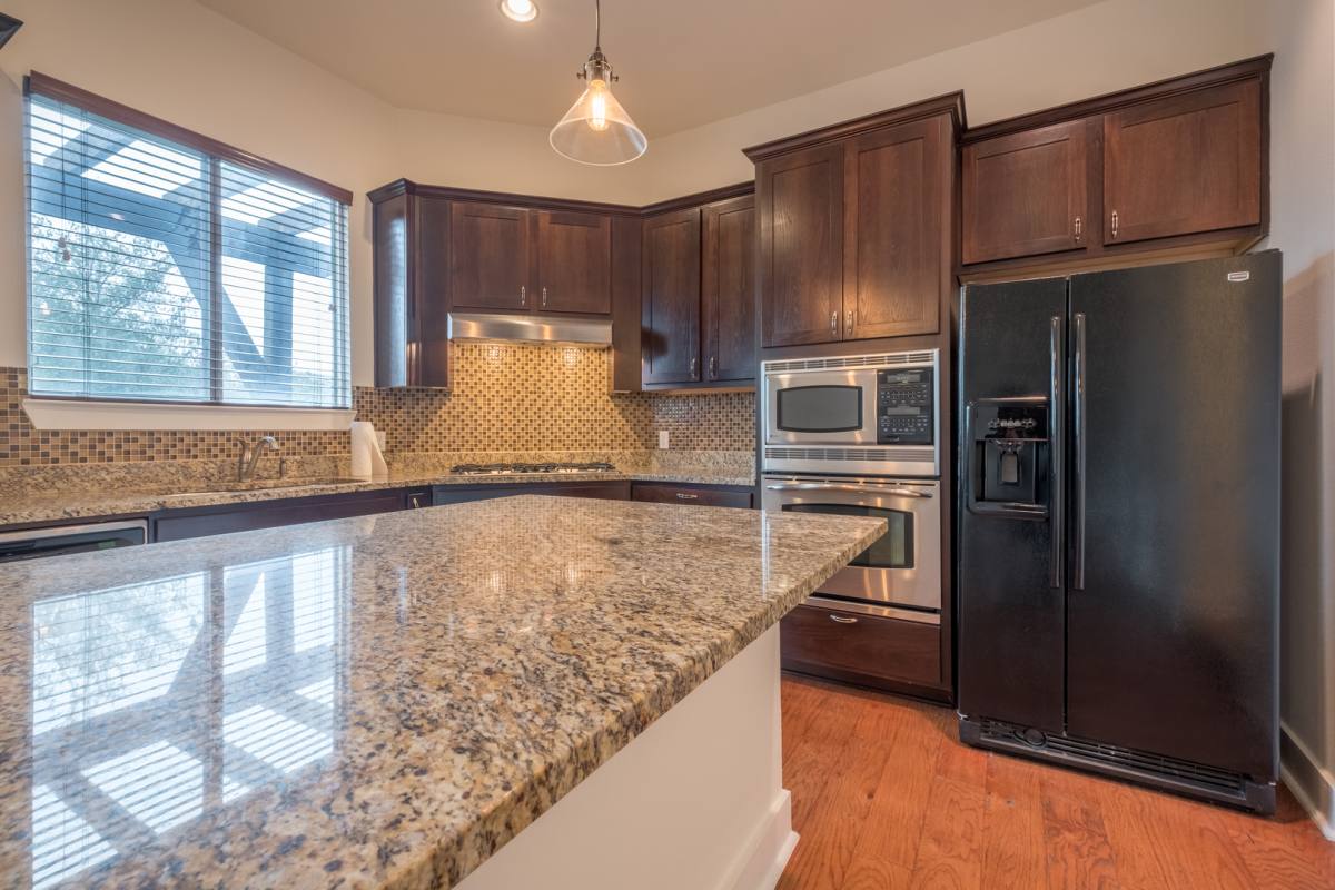 Townhouse for rent at 8110 Ranch Rd, Austin, TX 78730