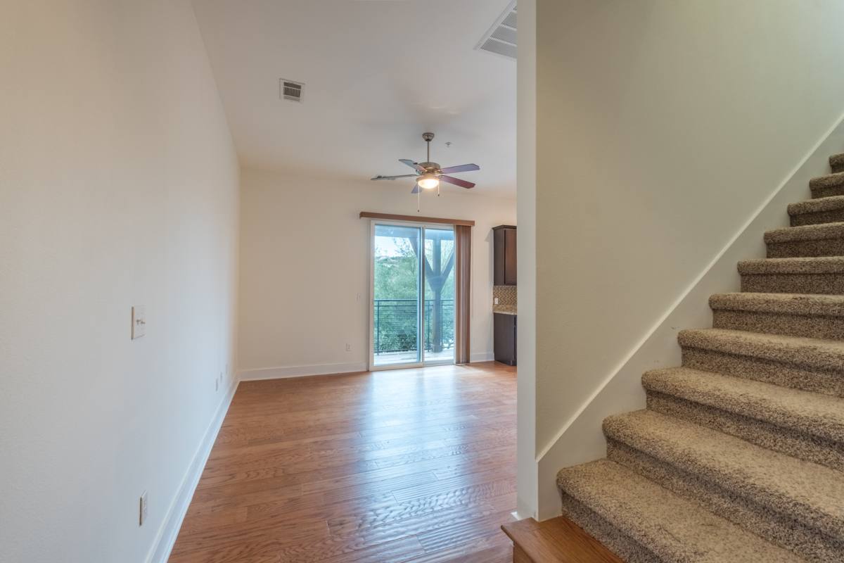 Townhouse for rent at 8110 Ranch Rd, Austin, TX 78730