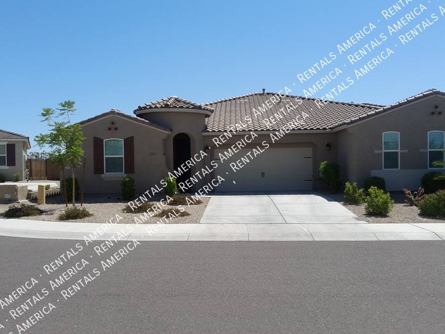 Townhouse for rent at 5077 N 145th Dr, Litchfield Park, AZ 85340