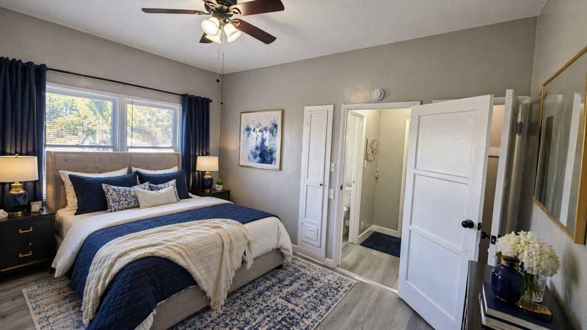 Apartment for rent at 1976 Chestnut Ave, Long Beach, CA 90806