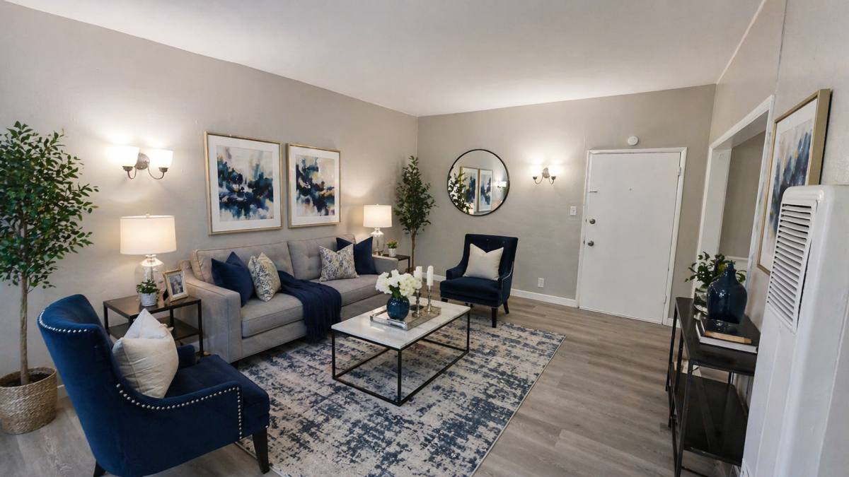 Apartment for rent at 1976 Chestnut Ave, Long Beach, CA 90806