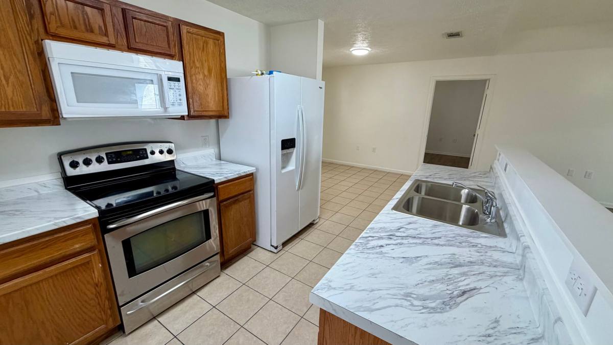Apartment for rent at 9125 Laird St, Panama City, FL 32408