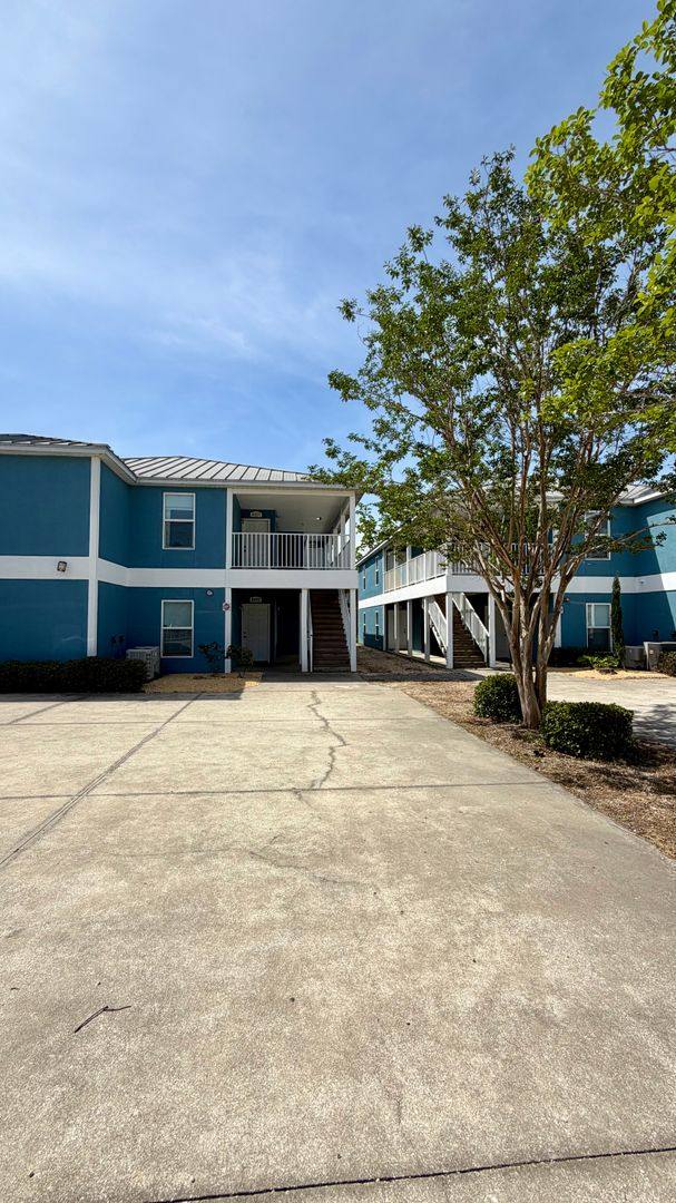 Apartment for rent at 9125 Laird St, Panama City, FL 32408
