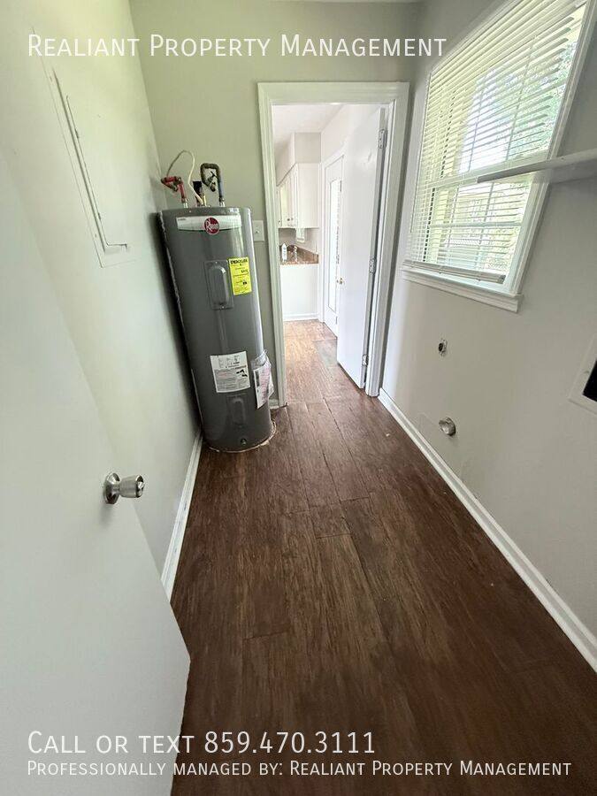 House for rent at 246 Medlock Rd, Lexington, KY 40517