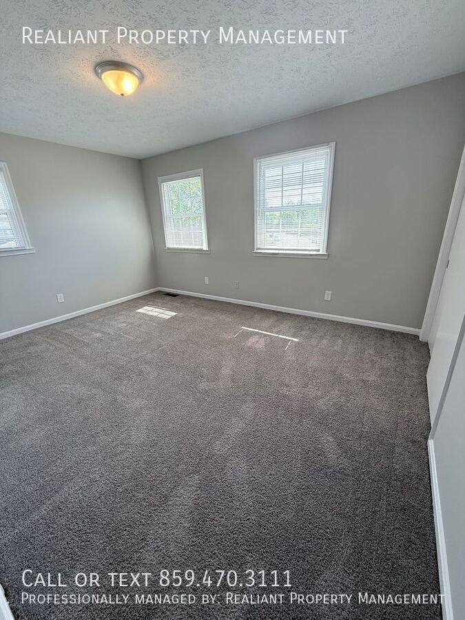 House for rent at 246 Medlock Rd, Lexington, KY 40517