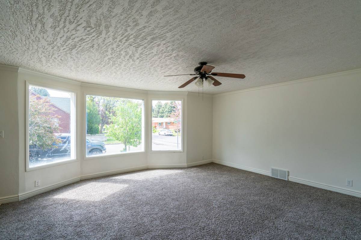 Apartment for rent at 552 E 10th St, Ogden, UT 84404
