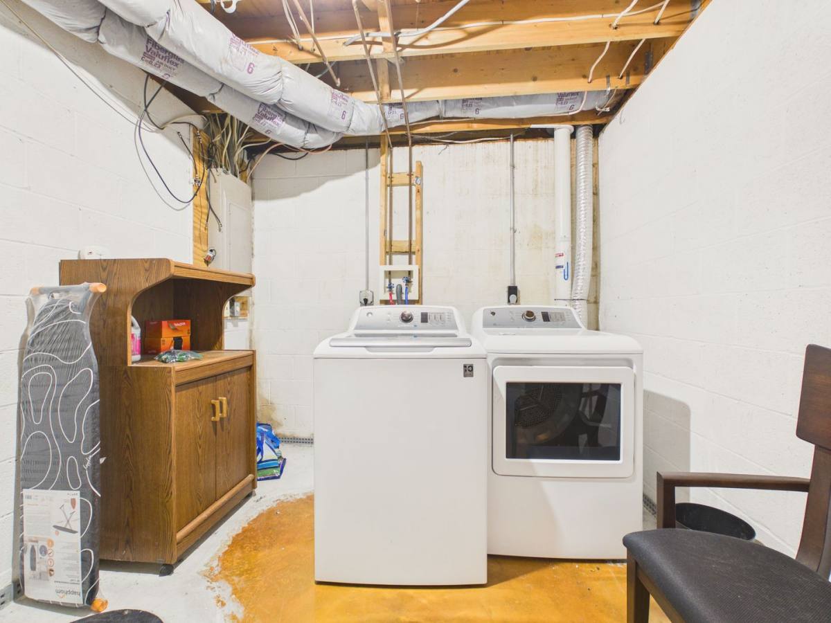 House for rent at 919 Grand St, Harrisburg, PA 17102