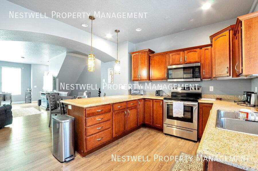 Townhouse for rent at 7378 S Shelby View Dr, Midvale, UT 84047