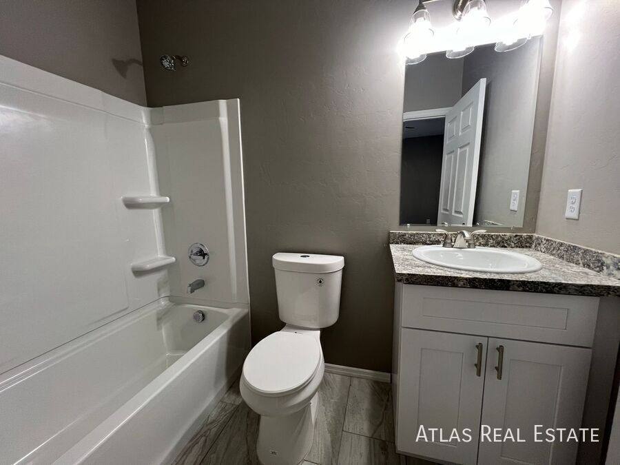 Apartment for rent at 43 W Lester St, Tucson, AZ 85705