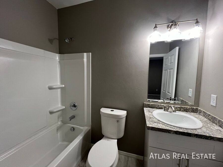 Apartment for rent at 43 W Lester St, Tucson, AZ 85705