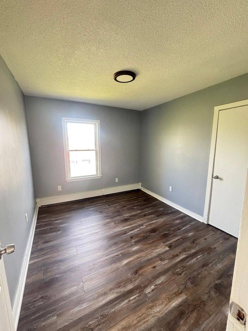 Apartment for rent at 56 Judson St, Hartford, CT 06120