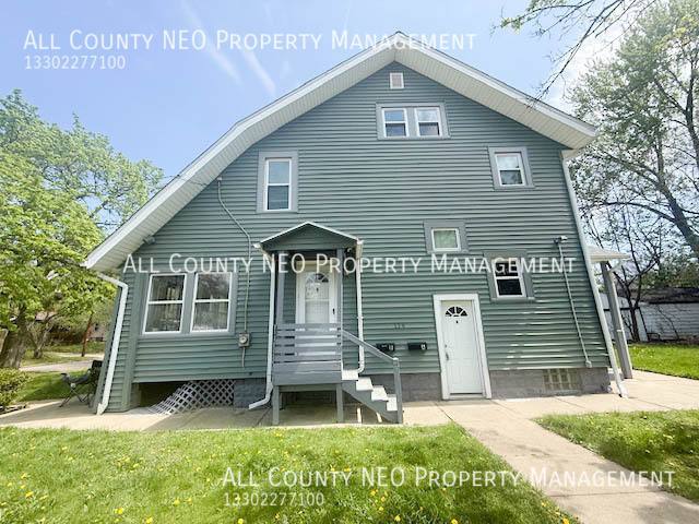 Apartment for rent at 126 E Mapledale Ave #B, Akron, OH 44301