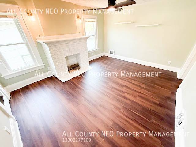 Apartment for rent at 126 E Mapledale Ave #B, Akron, OH 44301
