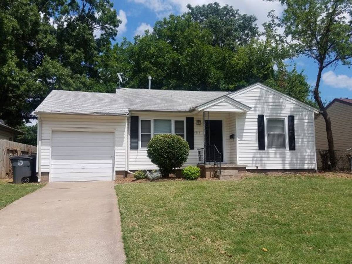 House for rent at 4957 S Boston Place, Tulsa, OK 74105