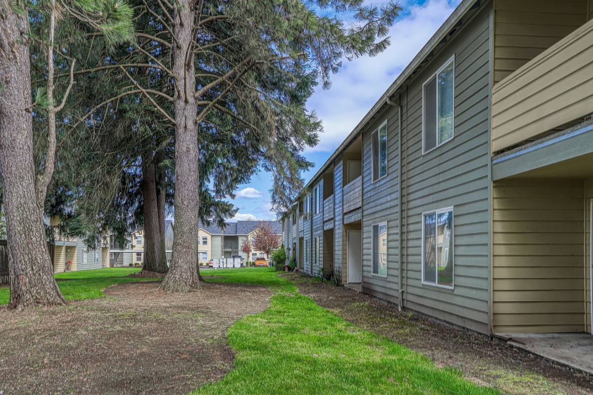 Apartment for rent at 13608 NE 72nd St, Vancouver, WA 98682
