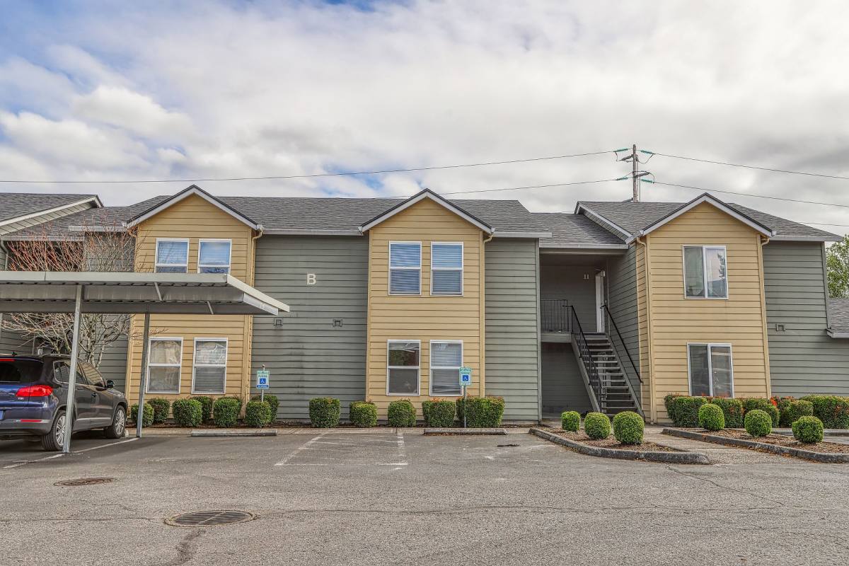Apartment for rent at 13608 NE 72nd St, Vancouver, WA 98682