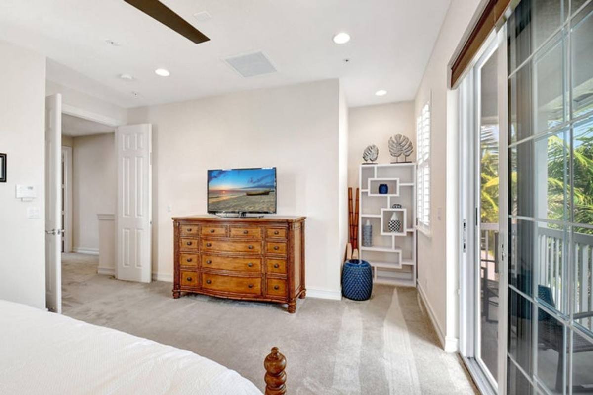 Townhouse for rent at 122 SW 1st Ave, Delray Beach, FL 33444
