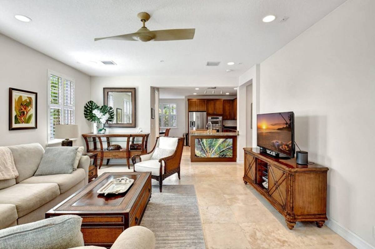 Townhouse for rent at 122 SW 1st Ave, Delray Beach, FL 33444
