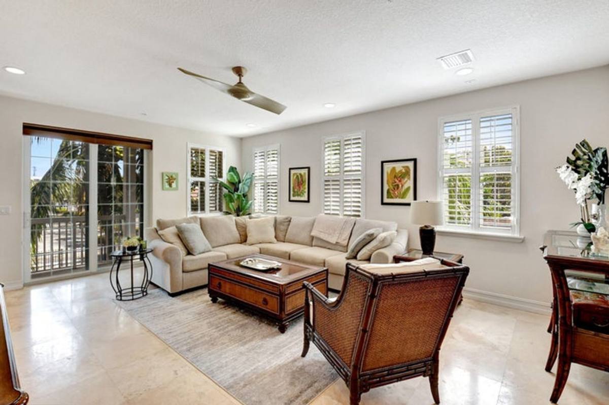 Townhouse for rent at 122 SW 1st Ave, Delray Beach, FL 33444