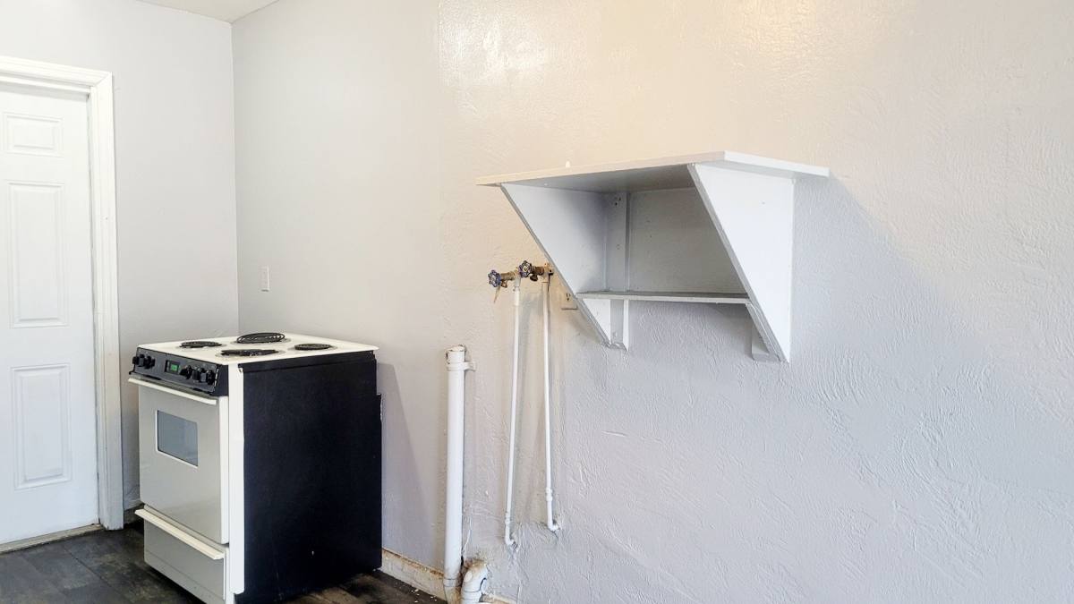 Apartment for rent at 430 N Charles St, Daytona Beach, FL 32114