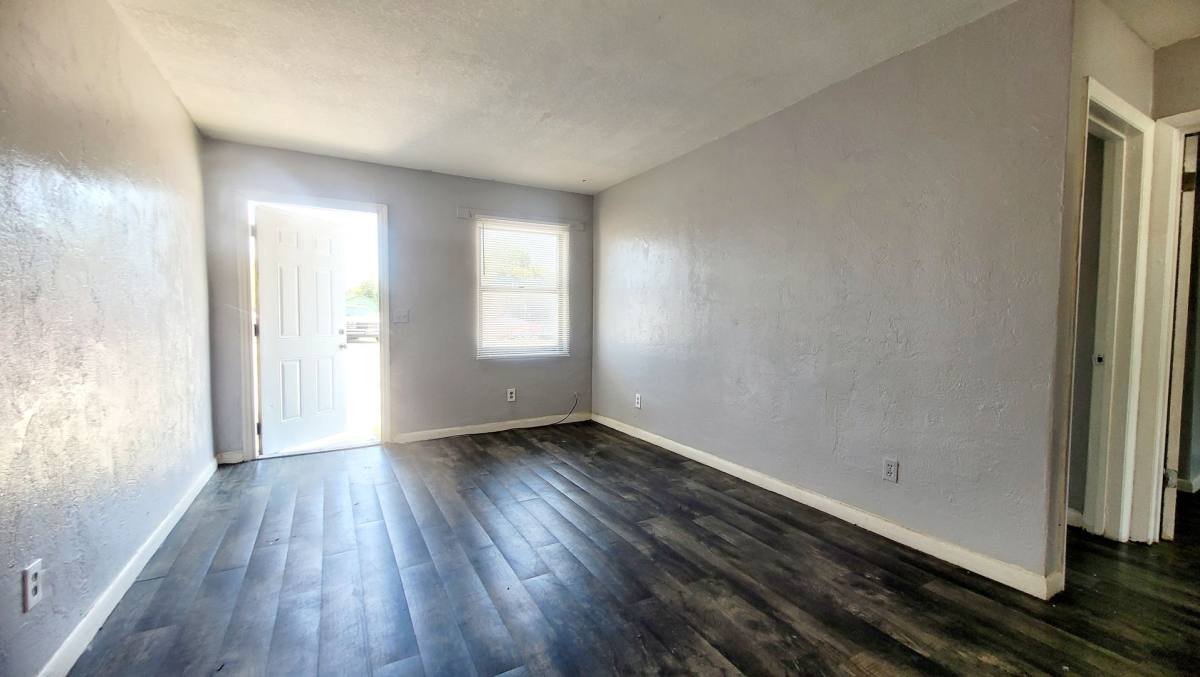 Apartment for rent at 430 N Charles St, Daytona Beach, FL 32114