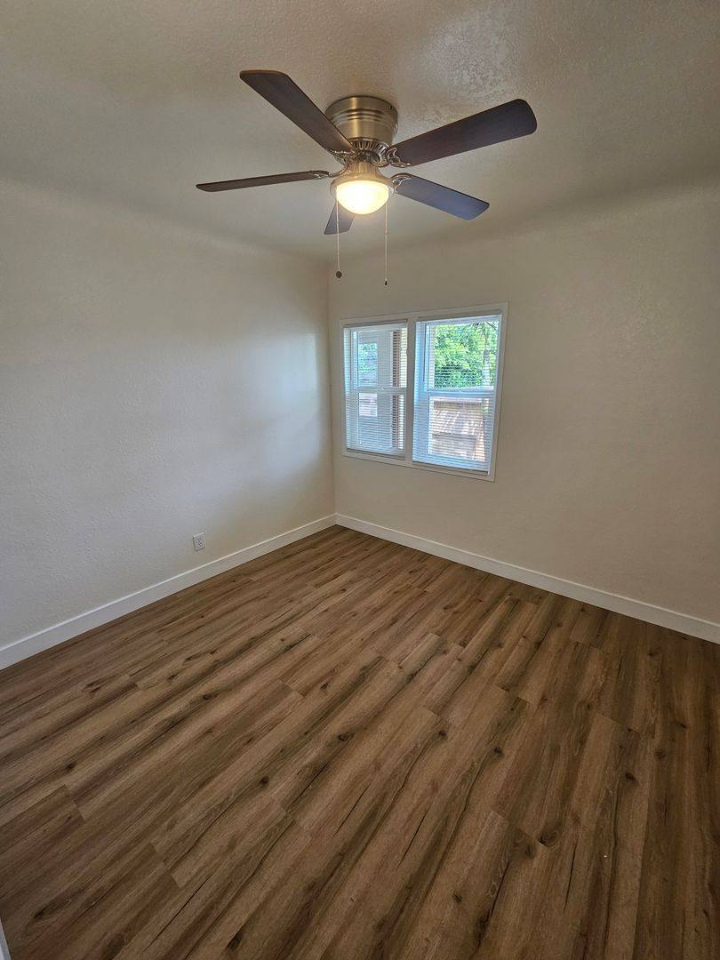 Apartment for rent at 4427-4429 W 171st, Lawndale, CA 90260