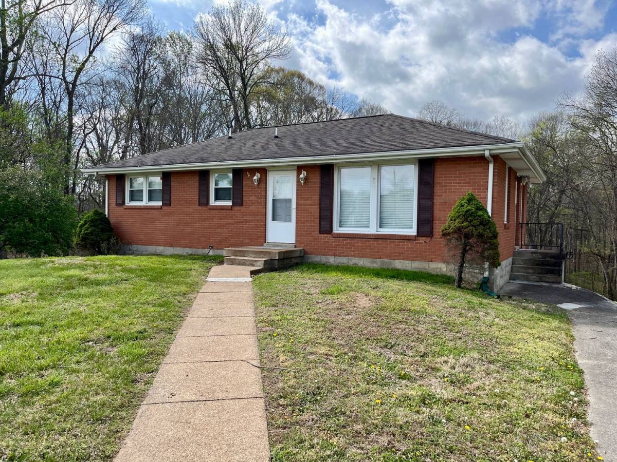 House for rent at 2950 Ashland City Rd, Clarksville, TN 37043