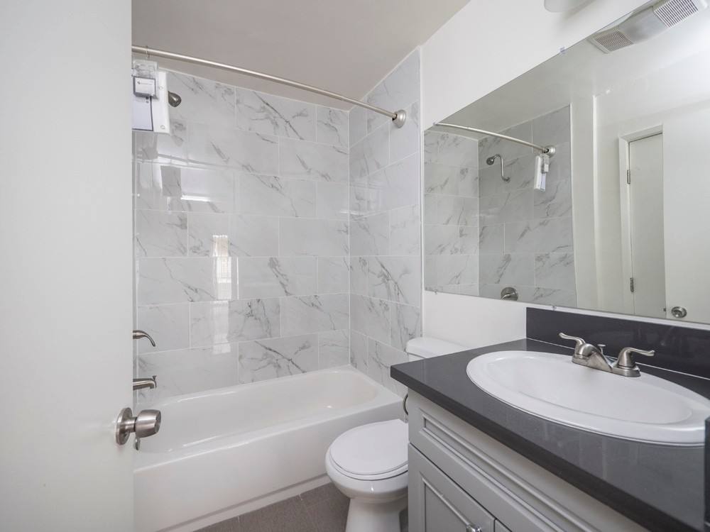 Apartment for rent at 15114 Dickens St, Sherman Oaks, CA 91403
