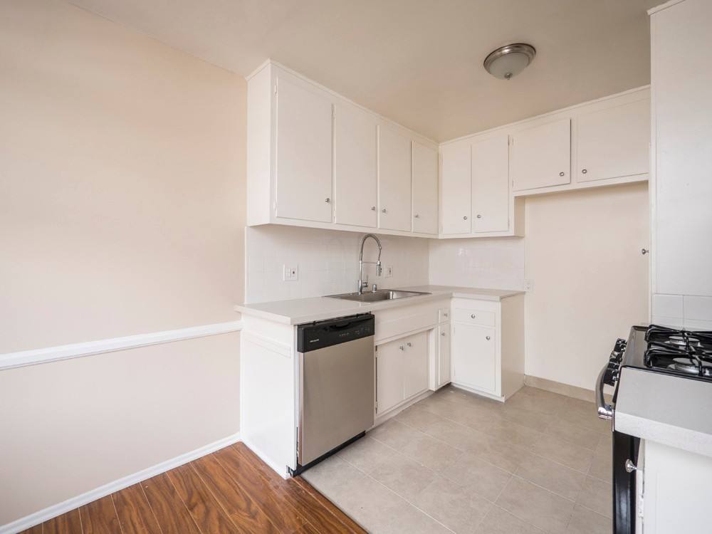 Apartment for rent at 15114 Dickens St, Sherman Oaks, CA 91403